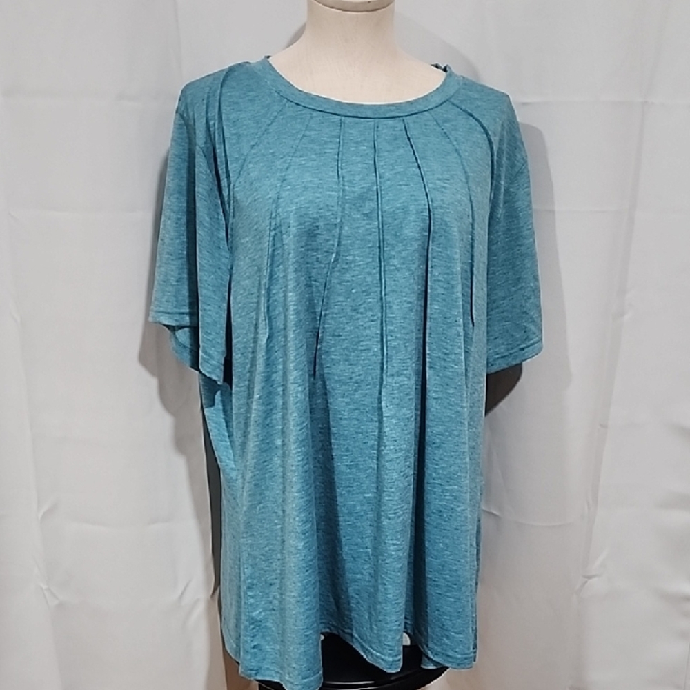 Chic Teal Women's Short Sleeve Top